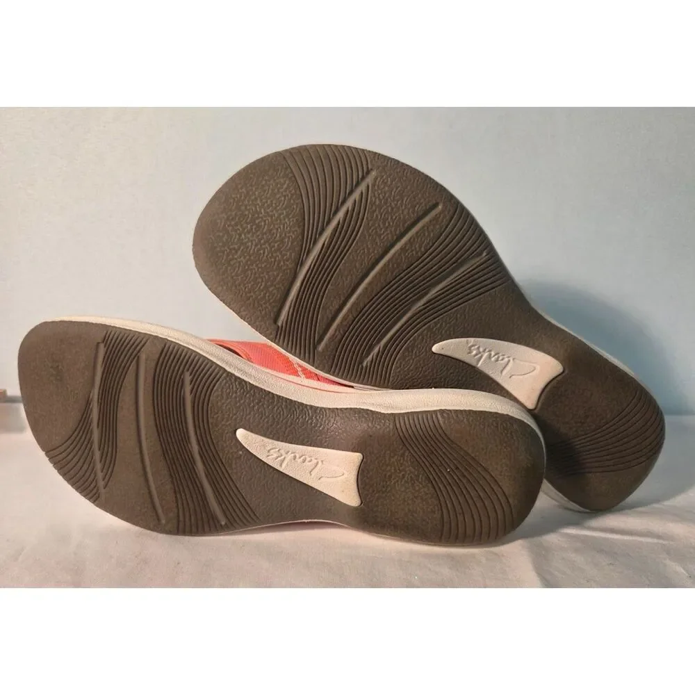 Clarks Cloudsteppers Cushion Soft Flip Flop Sandals Coral Women’s Size 6
